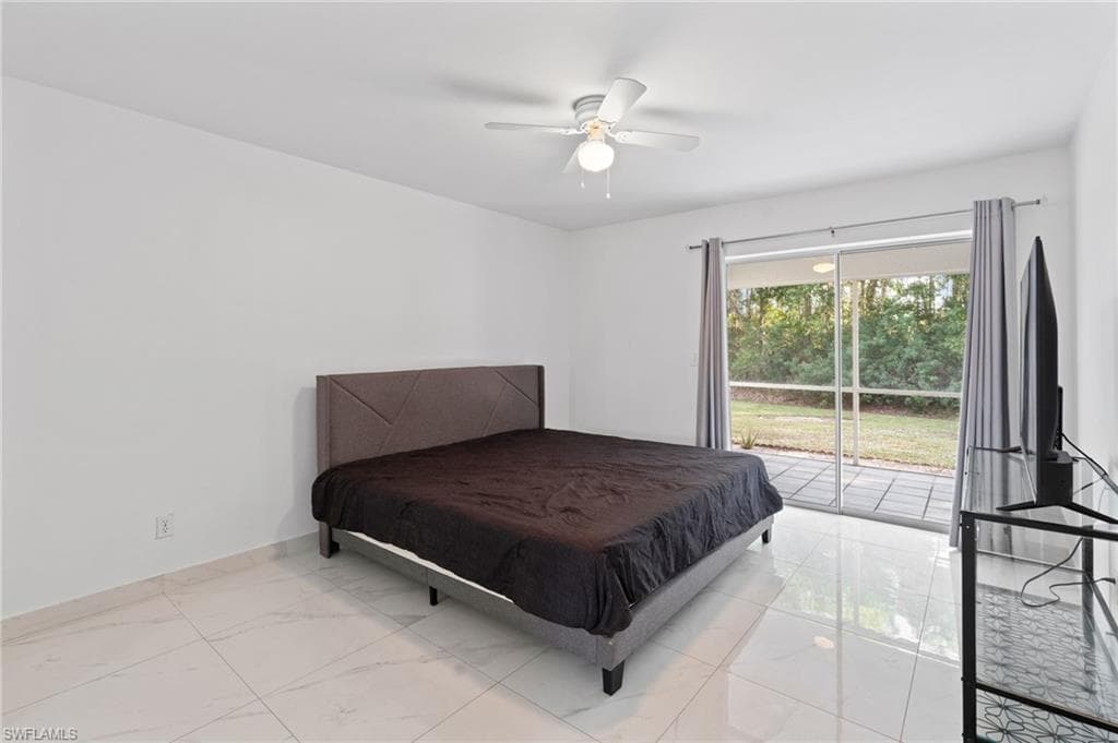 7780 Scarlet CT, NAPLES FL 34104-16