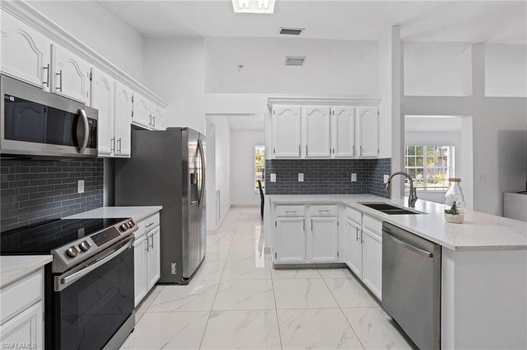 7780 Scarlet CT, NAPLES FL 34104-9