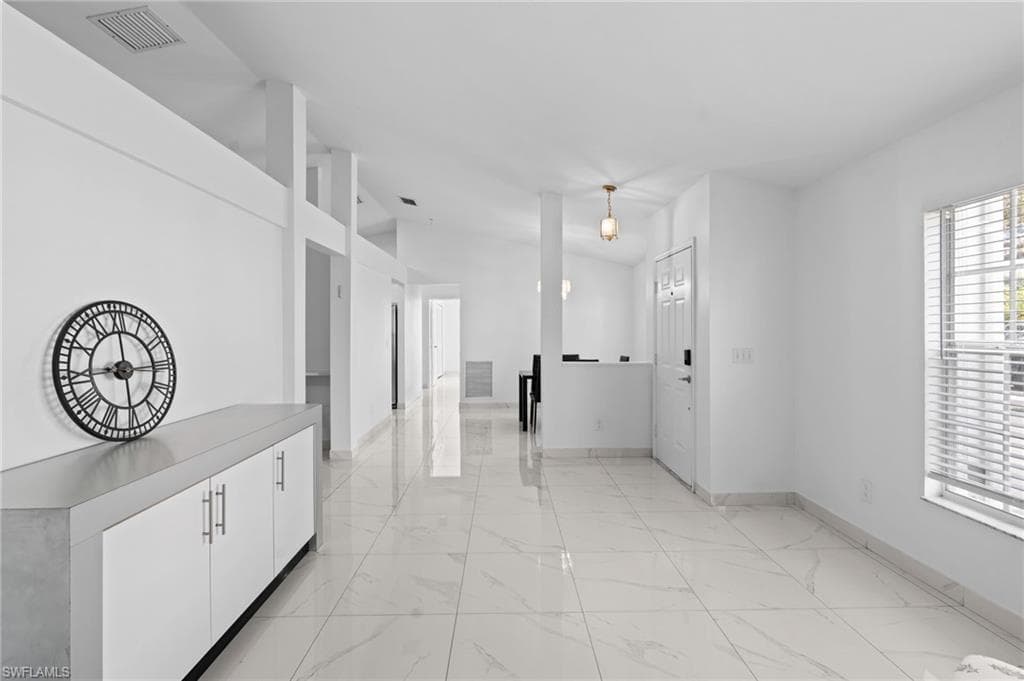 7780 Scarlet CT, NAPLES FL 34104-3