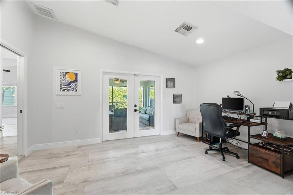 1023 El Valle AVE, FORT MYERS FL 33919-16