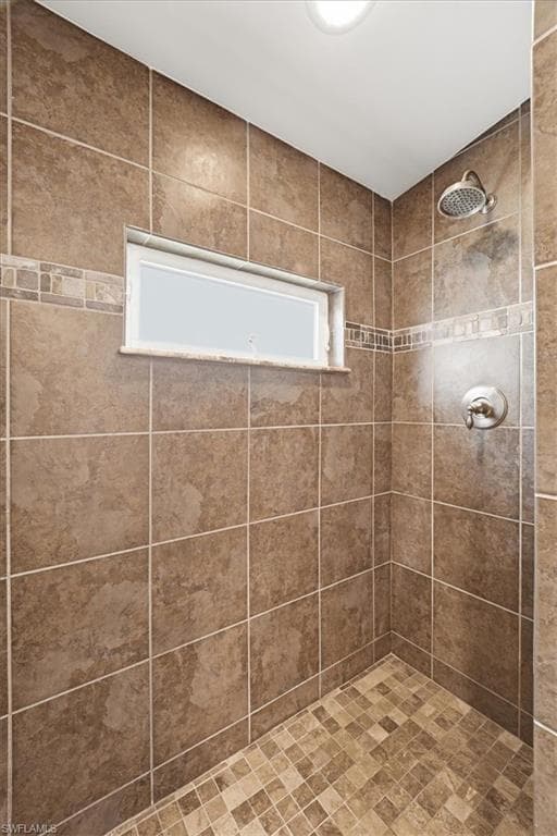 1023 El Valle AVE, FORT MYERS FL 33919-23