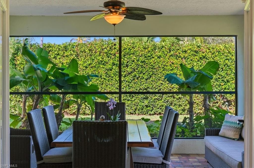 1023 El Valle AVE, FORT MYERS FL 33919-33