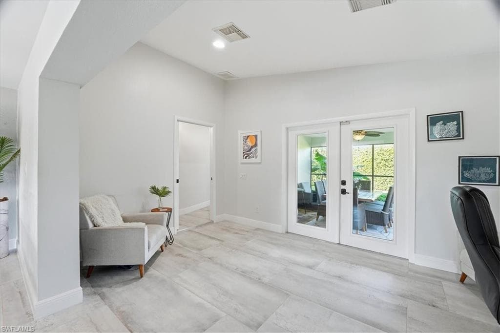 1023 El Valle AVE, FORT MYERS FL 33919-14