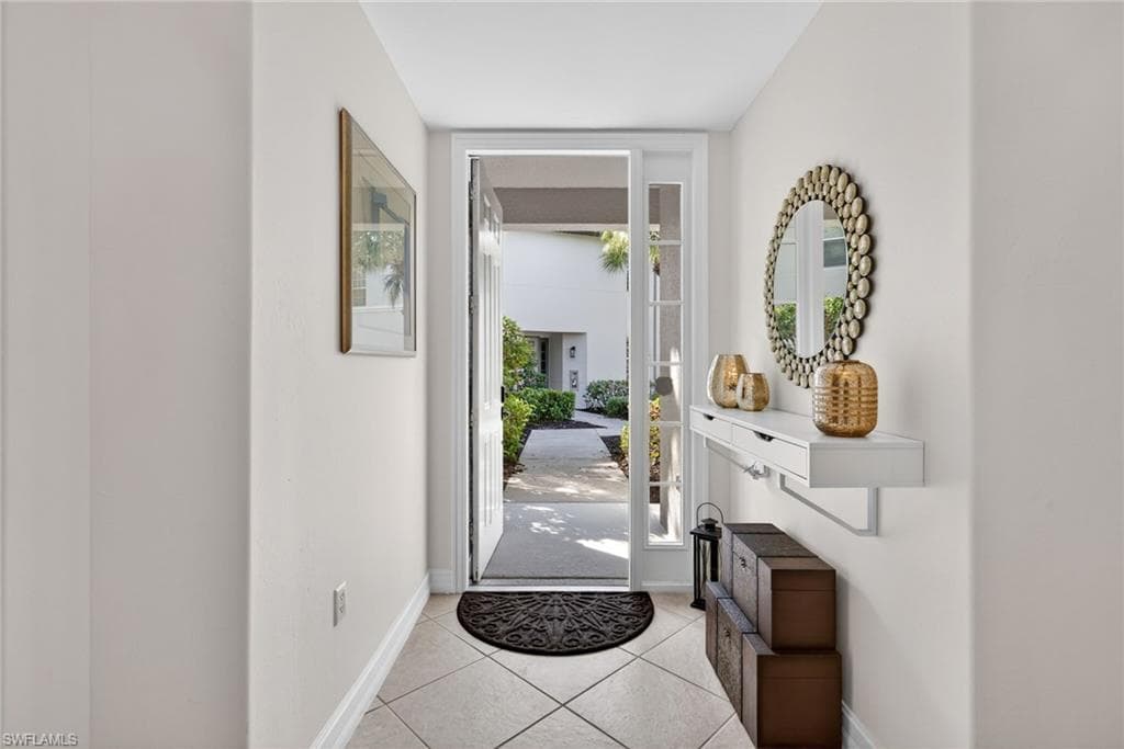 2001 Tarpon Bay DR N # 102, NAPLES FL 34119-4