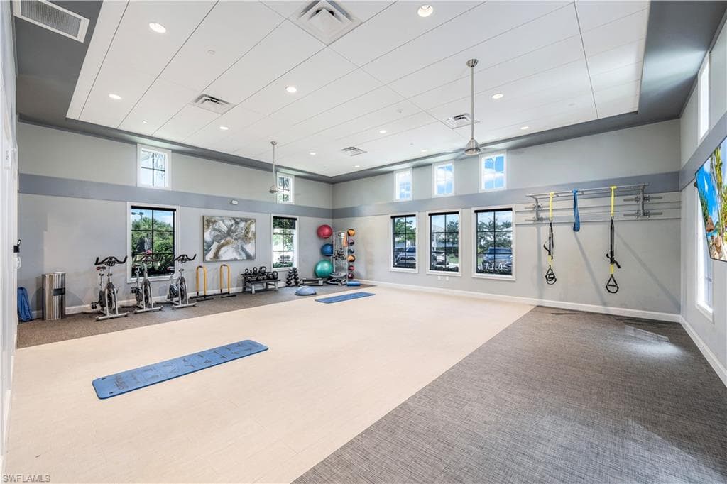 8786 Saint Lucia DR, NAPLES FL 34114-31