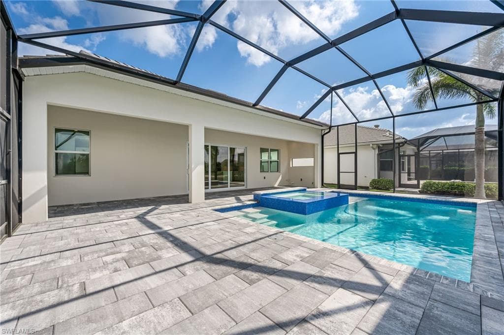 8786 Saint Lucia DR, NAPLES FL 34114-4