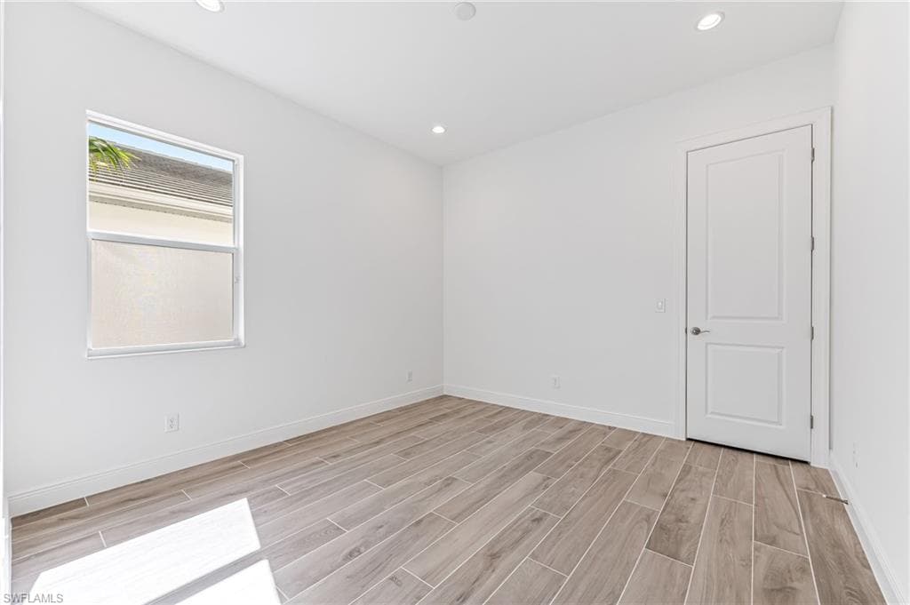 8786 Saint Lucia DR, NAPLES FL 34114-19