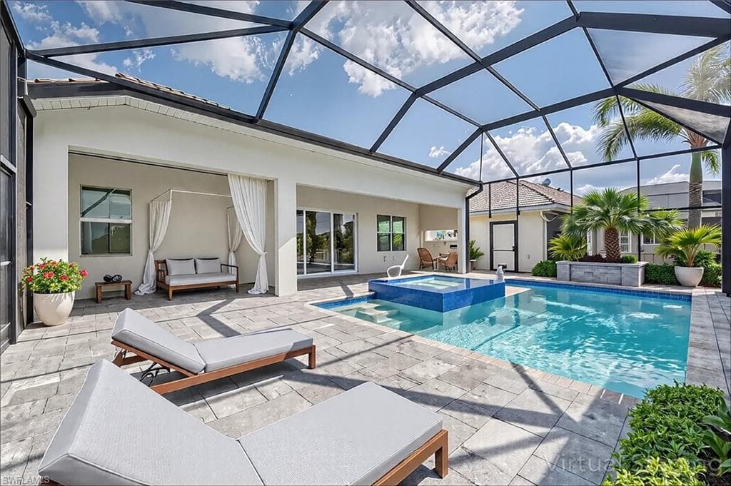 8786 Saint Lucia DR, NAPLES FL 34114-3