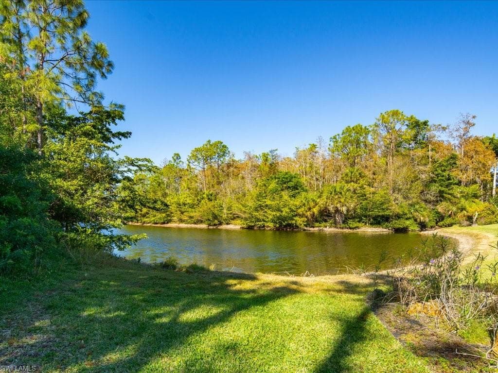 6665 Mill Run CIR, NAPLES FL 34109-31