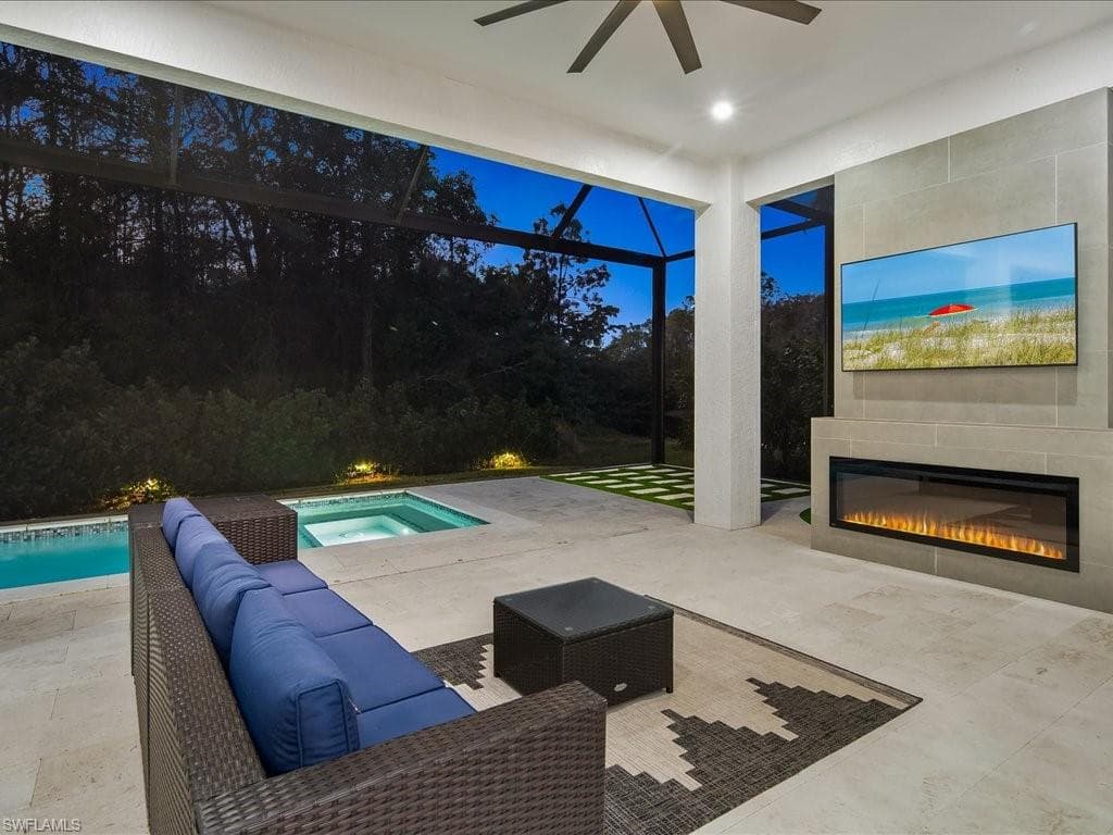 6665 Mill Run CIR, NAPLES FL 34109-43