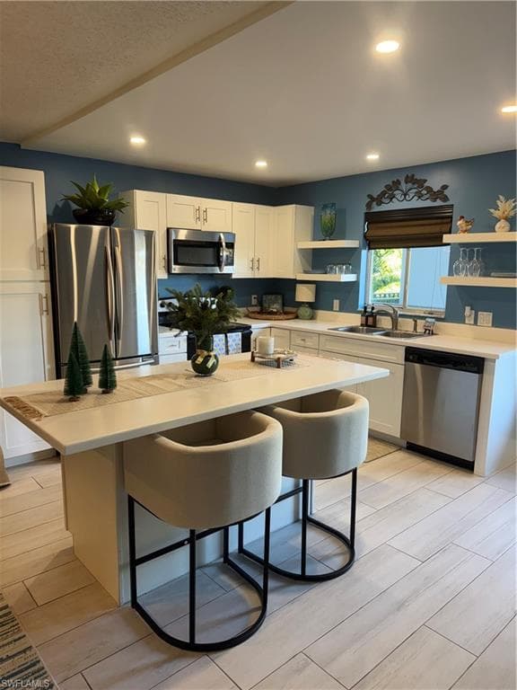 5635 Rattlesnake Hamm RD # 204, NAPLES FL 34113-10
