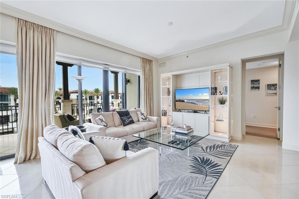 1530 5th AVE S # C311, NAPLES FL 34102-5