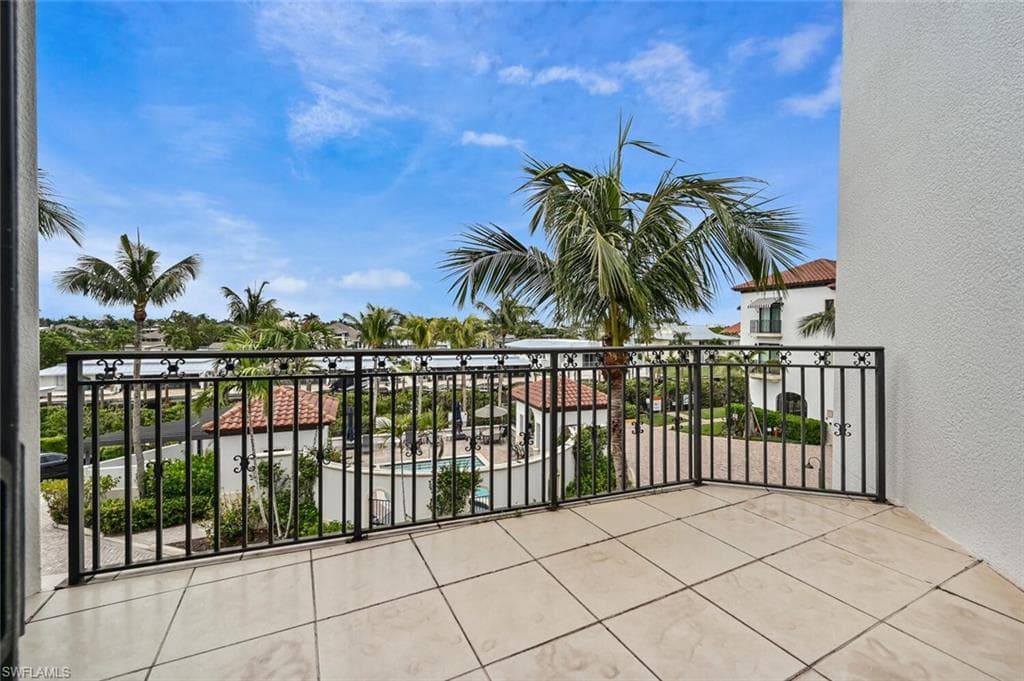 1530 5th AVE S # C311, NAPLES FL 34102-32