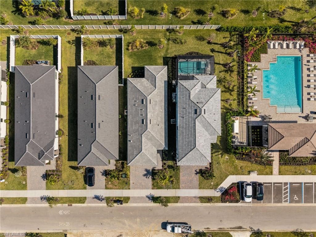 25031 Surf Haven LN, BONITA SPRINGS FL 34135-1