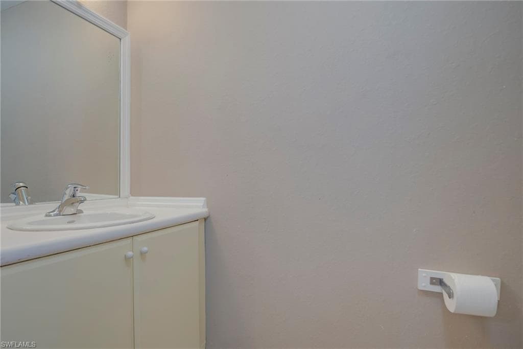 8599 Athena CT, LEHIGH ACRES FL 33971-9