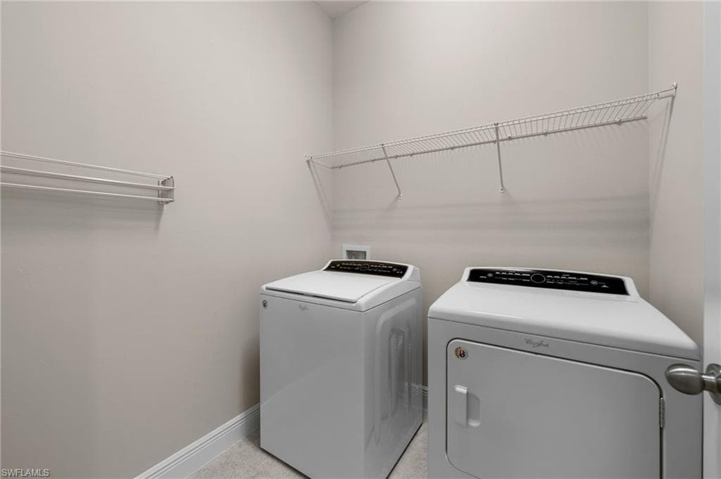 3292 Pilot CIR, NAPLES FL 34120-26