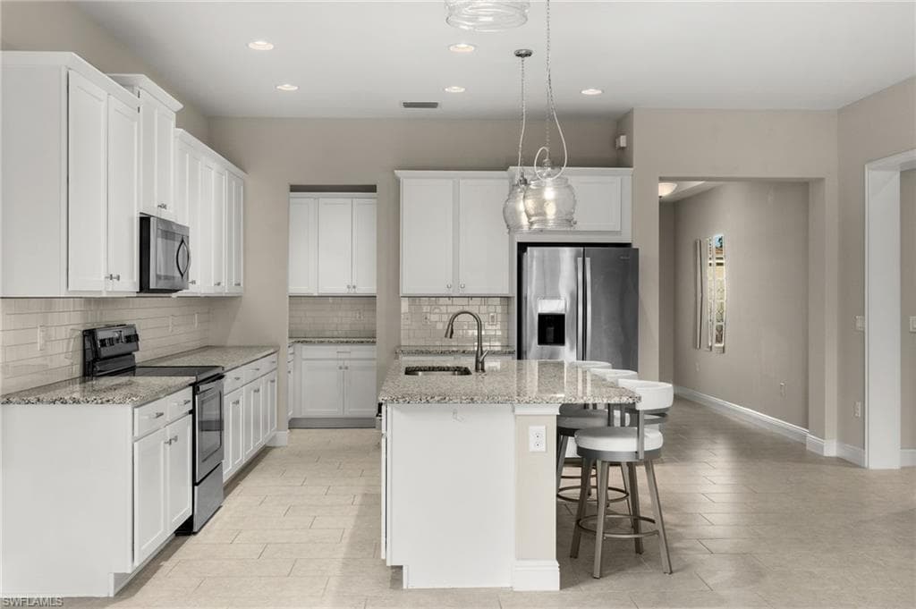 3292 Pilot CIR, NAPLES FL 34120-6