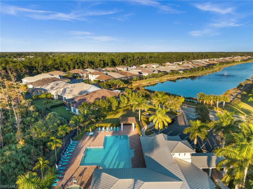 3292 Pilot CIR, NAPLES FL 34120-35