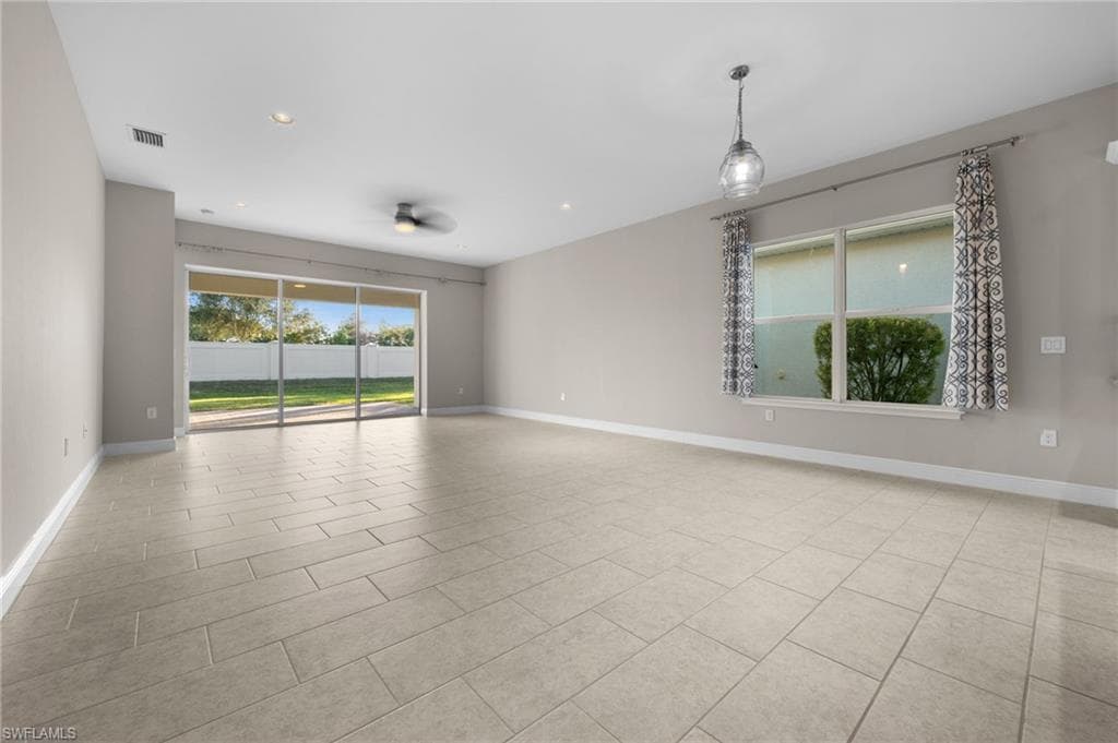 3292 Pilot CIR, NAPLES FL 34120-8