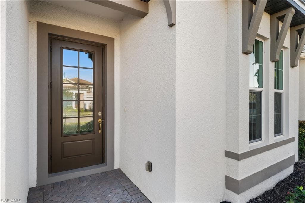 3292 Pilot CIR, NAPLES FL 34120-32