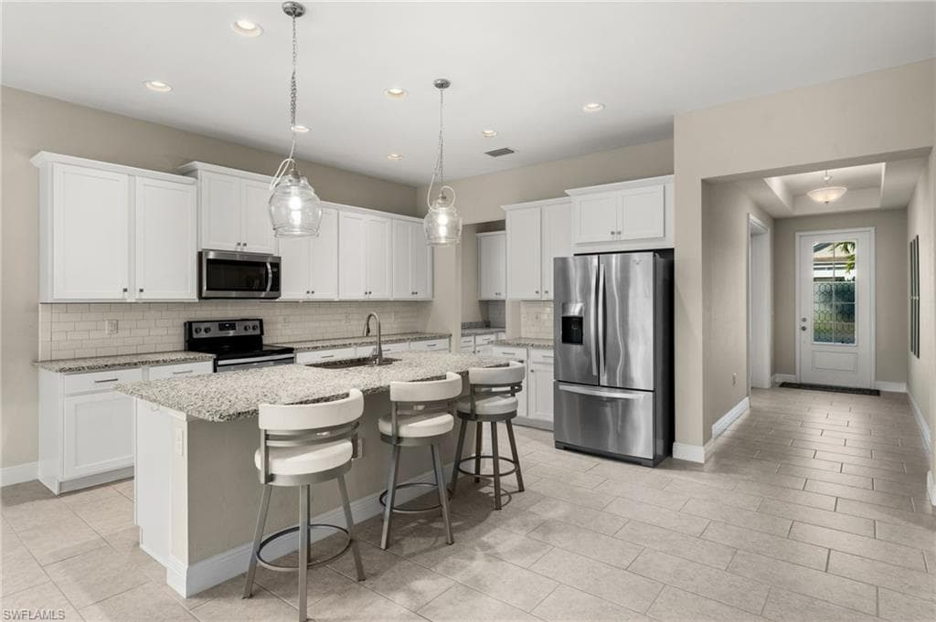 3292 Pilot CIR, NAPLES FL 34120-3