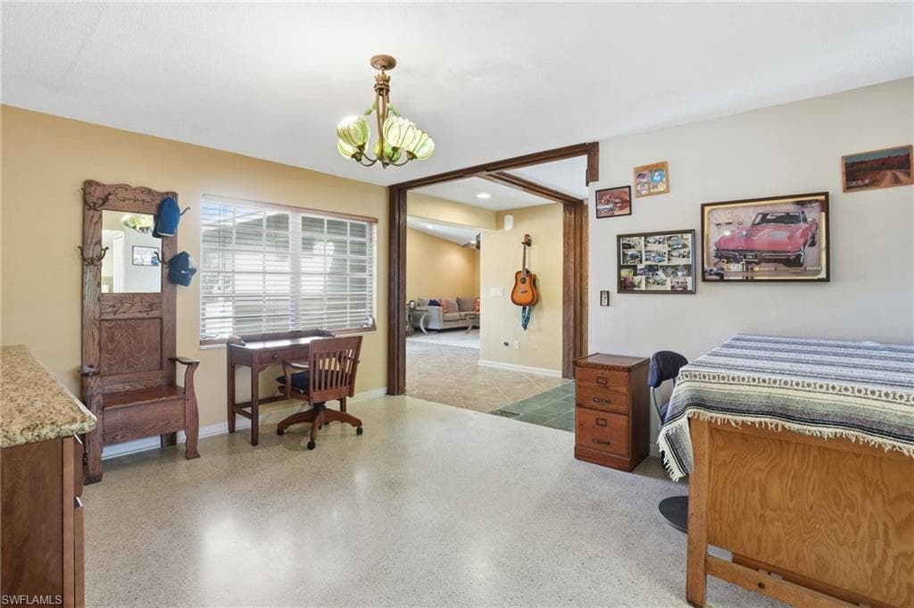 5541 Winkler RD, FORT MYERS FL 33919-10