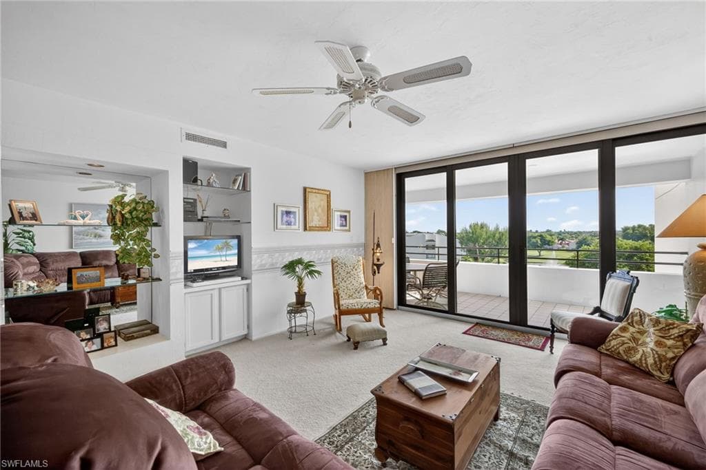 5260 S Landings DR 502-1