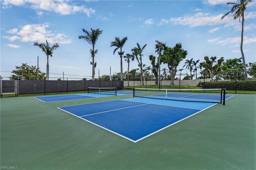 5260 S Landings DR 502-27