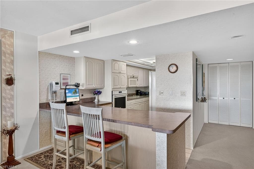 5260 S Landings DR 502-9