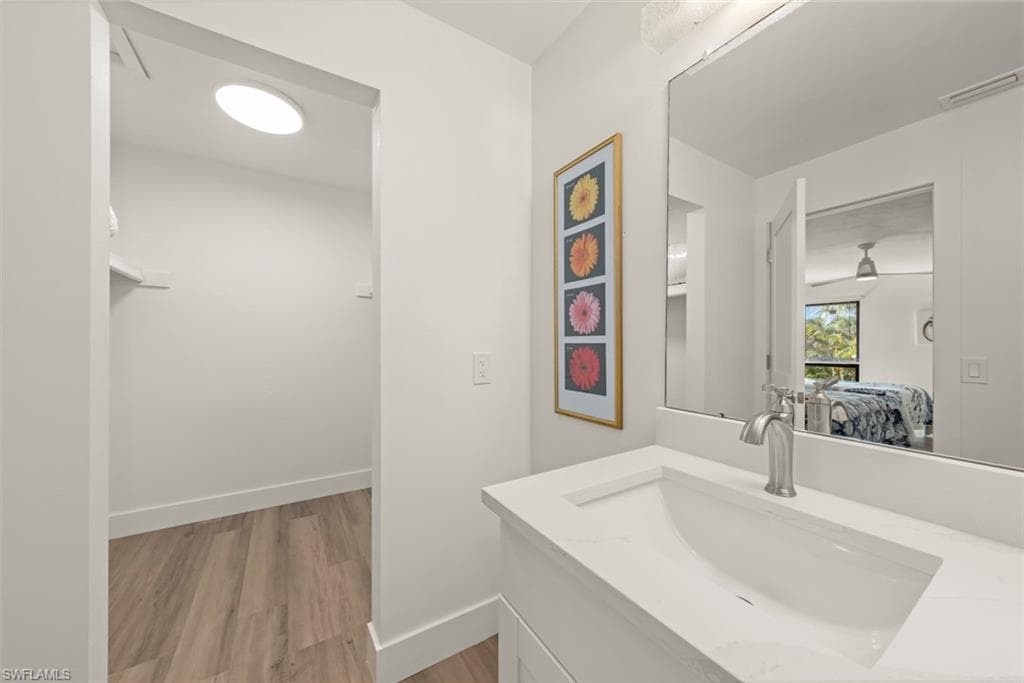 5117 Sea Bell RD # D204, SANIBEL FL 33957-36