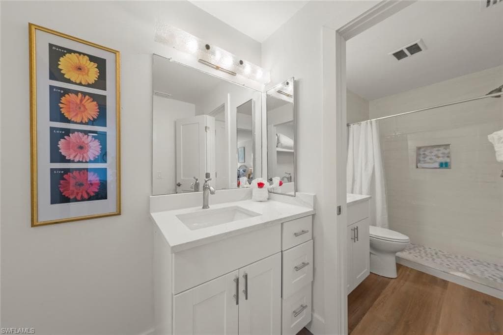 5117 Sea Bell RD # D204, SANIBEL FL 33957-34