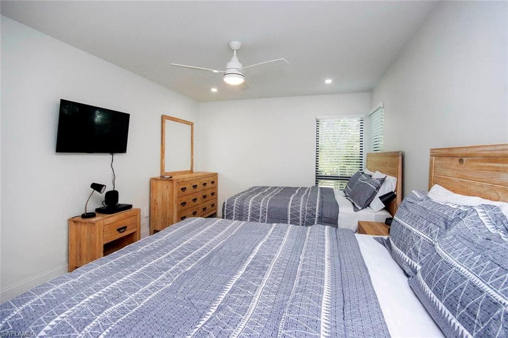 5117 Sea Bell RD # A102, SANIBEL FL 33957-16