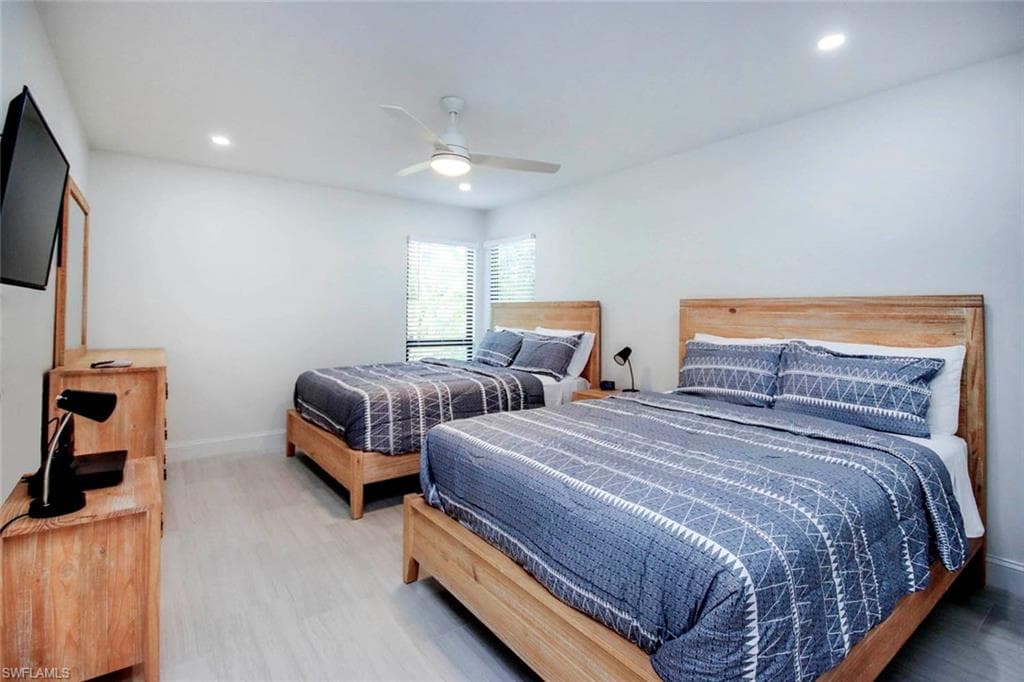 5117 Sea Bell RD # A102, SANIBEL FL 33957-15
