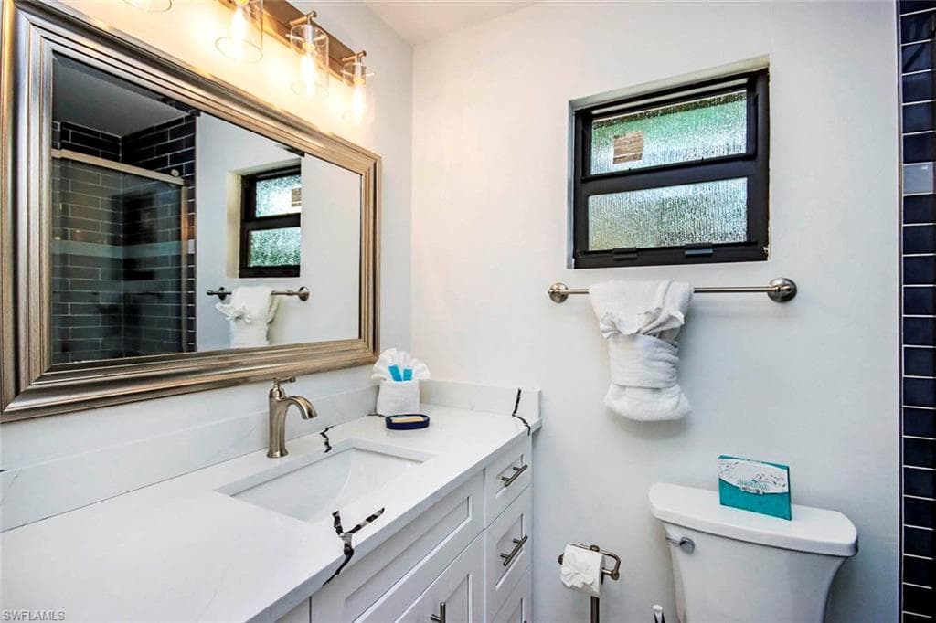 5117 Sea Bell RD # A102, SANIBEL FL 33957-17