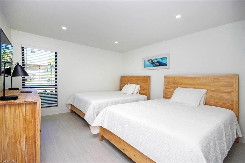 5117 Sea Bell RD # E103, SANIBEL FL 33957-15