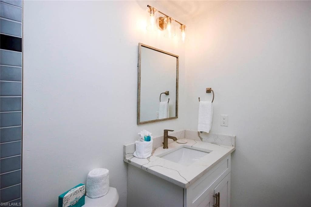 5117 Sea Bell RD # E103, SANIBEL FL 33957-18