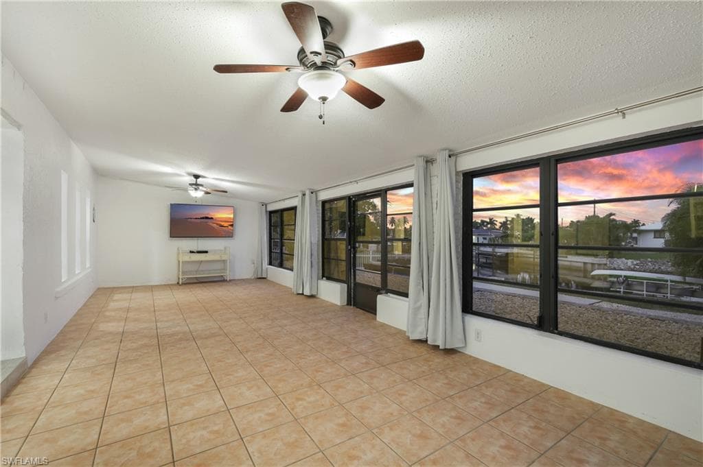 3461 Lakeview DR, NAPLES FL 34112-18