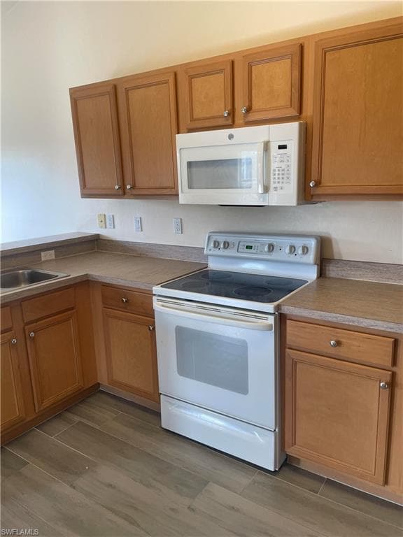 8421 GASSNER WAY, LEHIGH ACRES FL 33972-5