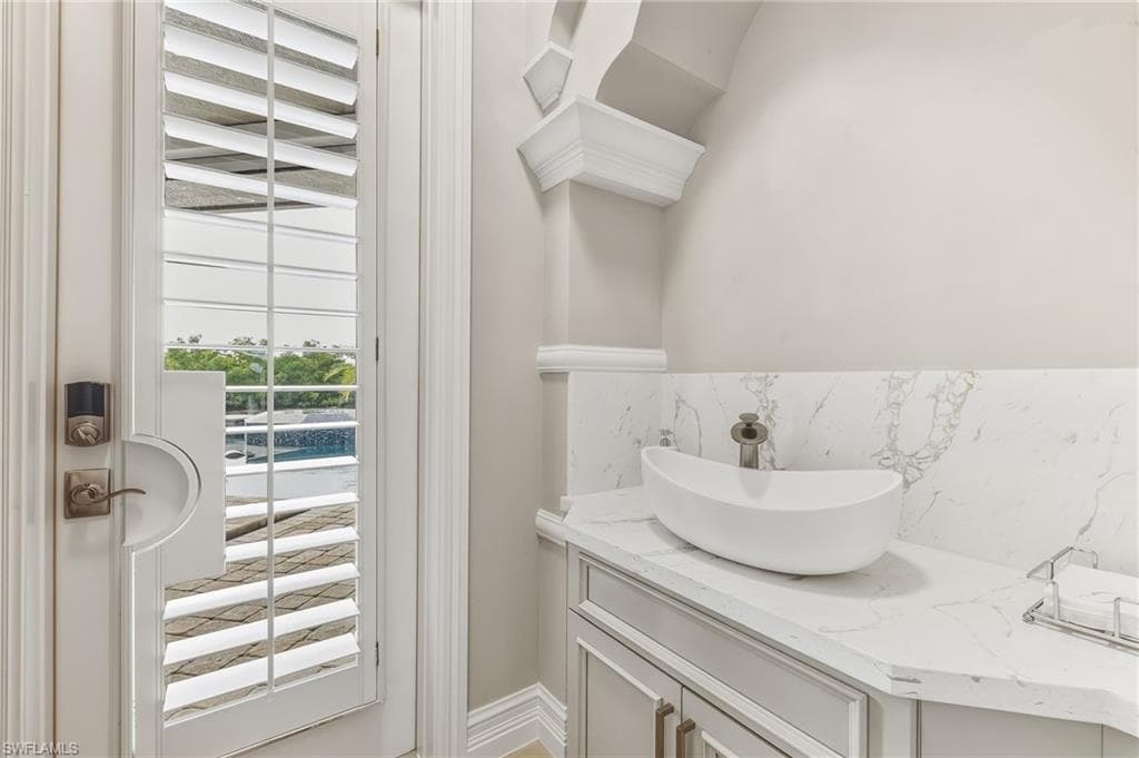 5764 Staysail CT, CAPE CORAL FL 33914-24