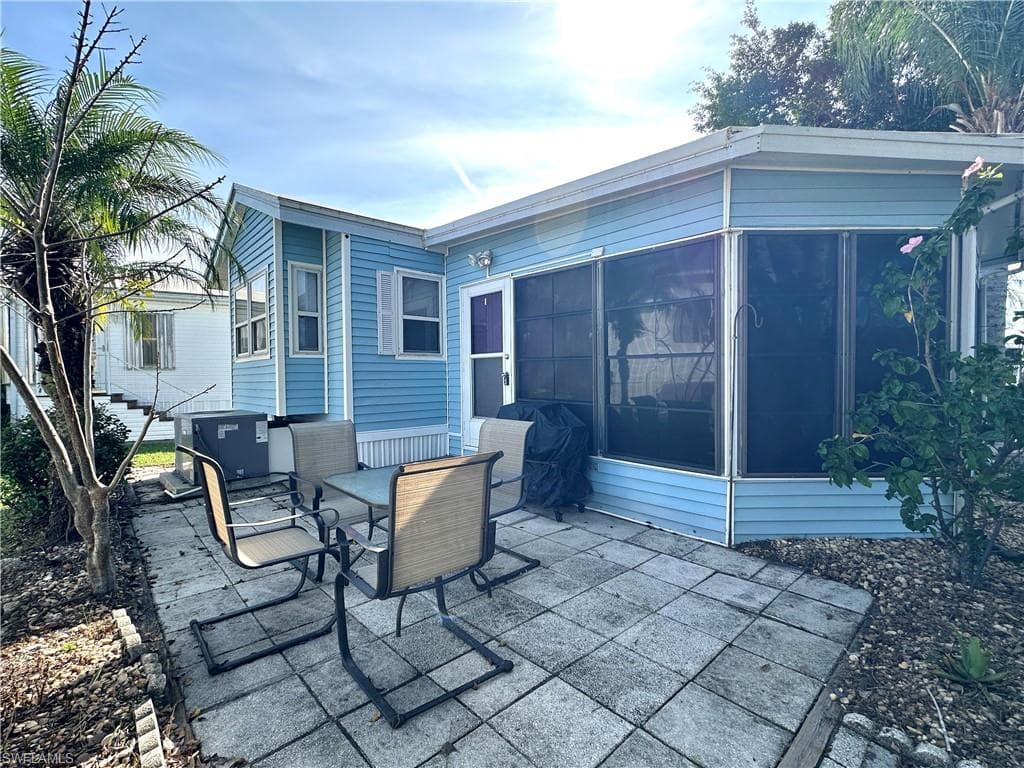 10831 Vireo CIR, ESTERO FL 33928-4