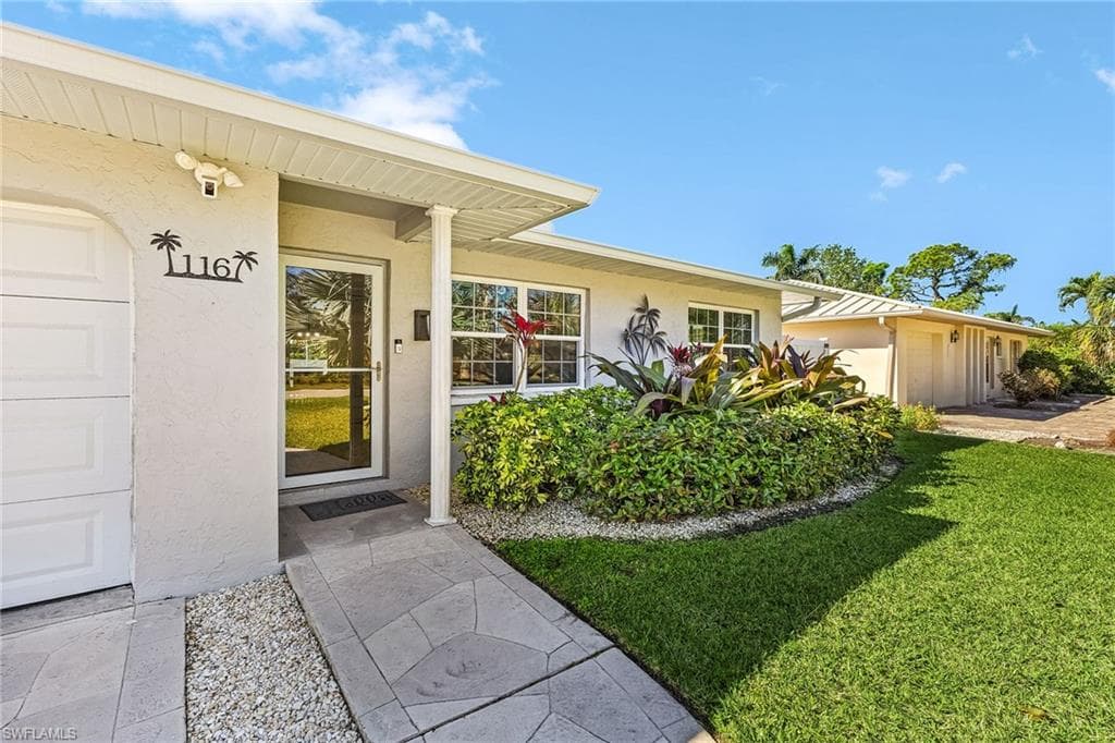 116 1st ST, BONITA SPRINGS FL 34134-5
