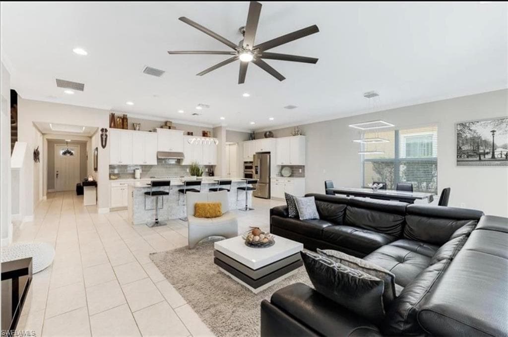 3320 Pilot CIR, NAPLES FL 34120-12