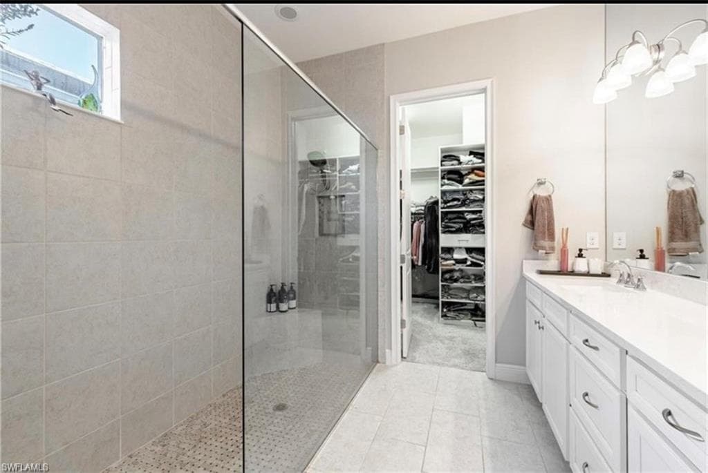 3320 Pilot CIR, NAPLES FL 34120-19