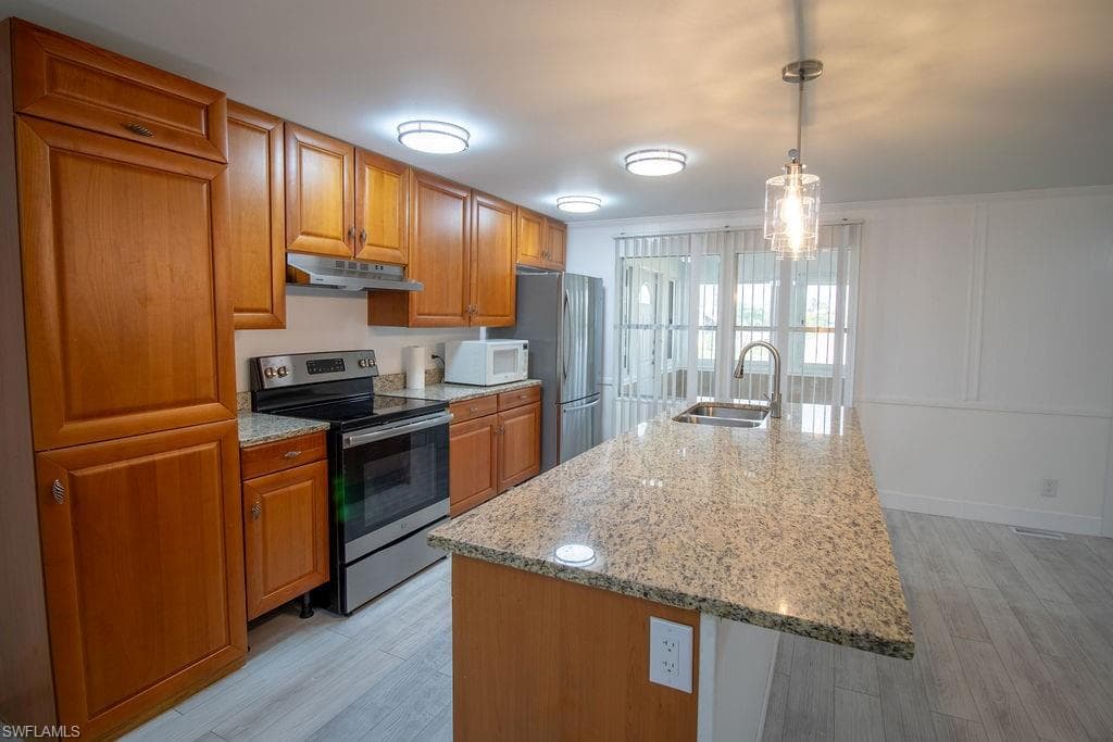 5506 Virginia Dare LN-4
