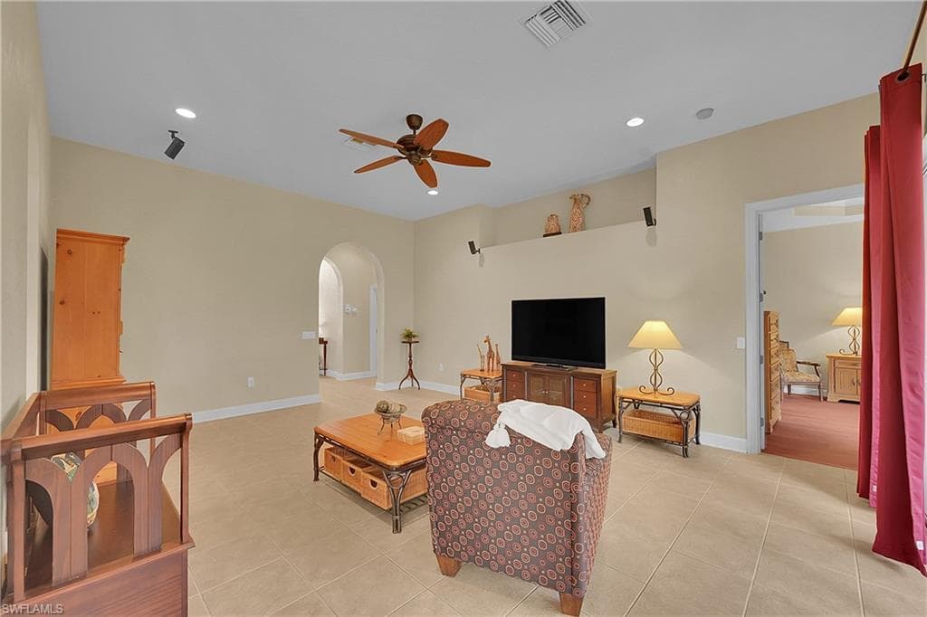 5569 WHISPERING WILLOW WAY, FORT MYERS FL 33908-10