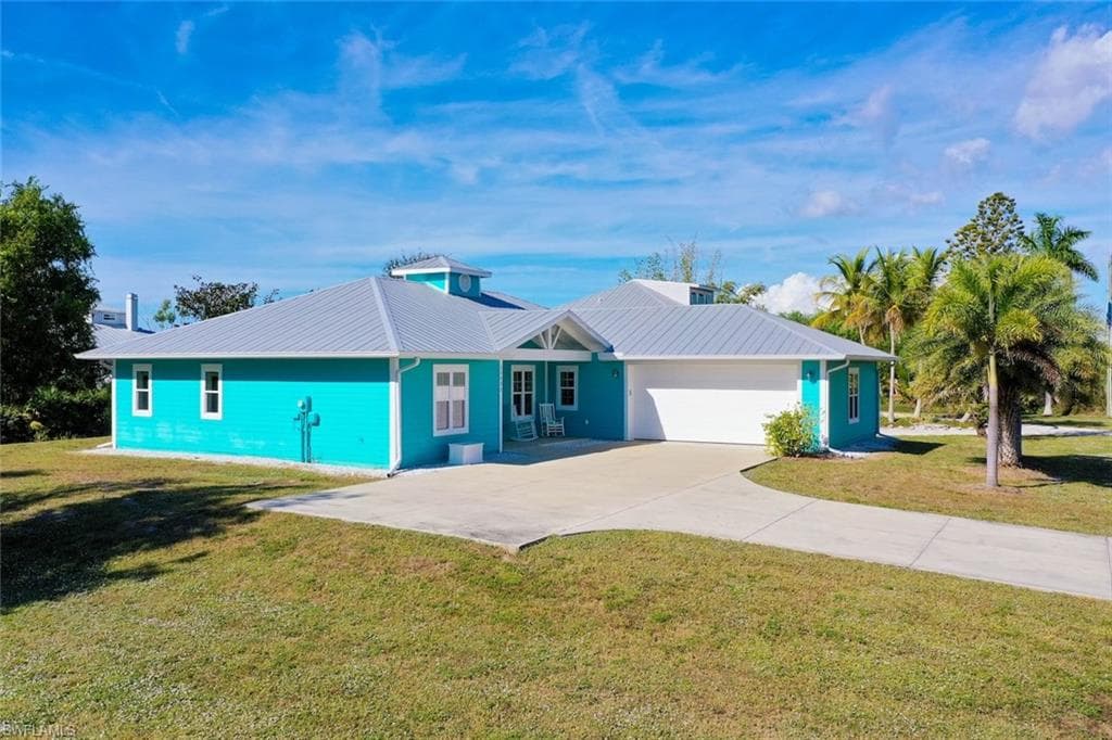 11931 Oakland DR, BOKEELIA FL 33922-37