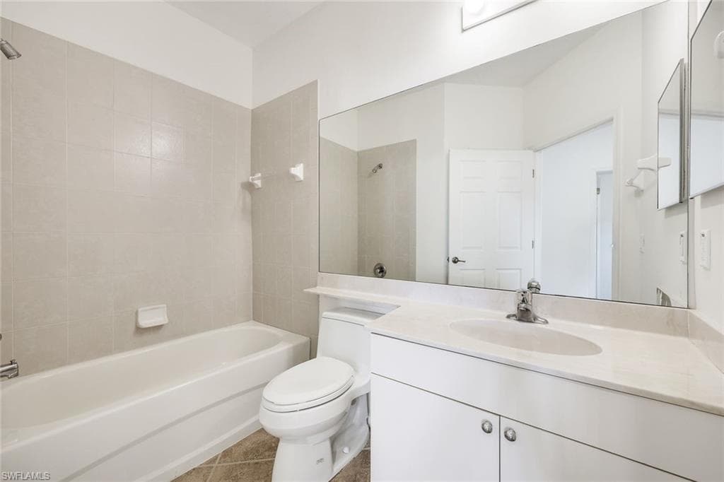 26414 Lucky Stone RD 101-15