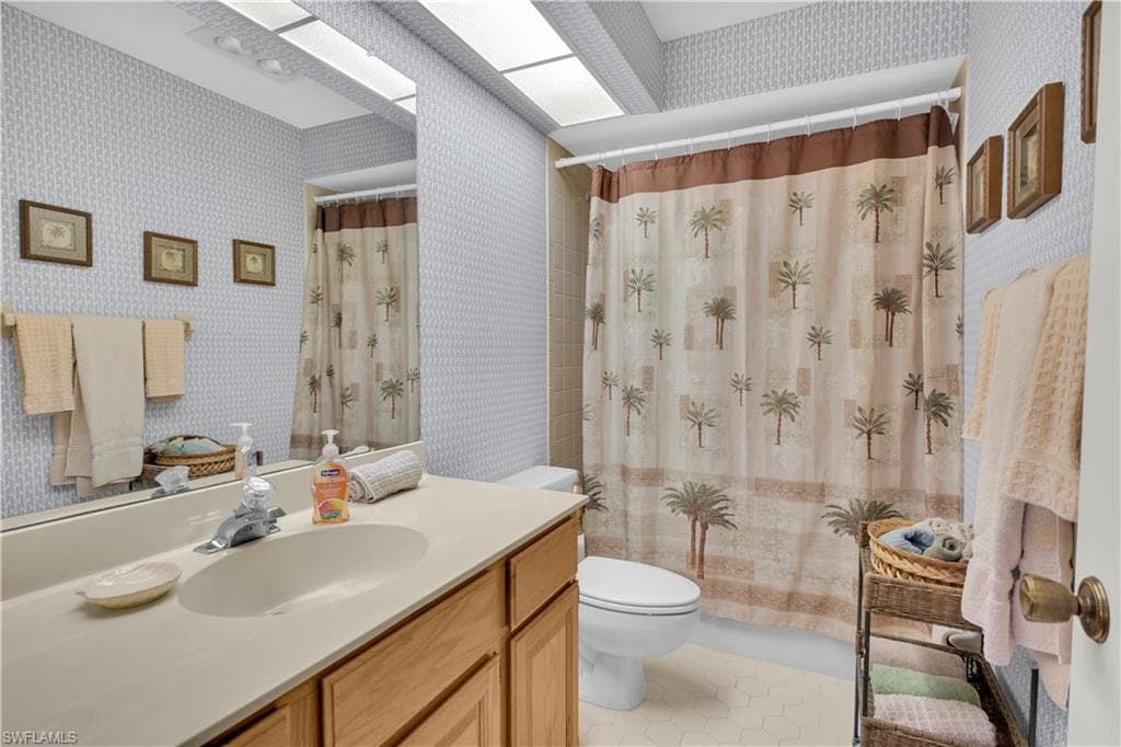 1251 Broadwater DR, FORT MYERS FL 33919-31