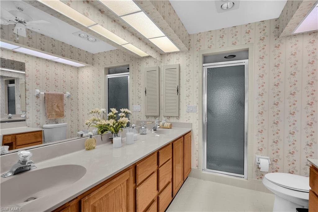 1251 Broadwater DR, FORT MYERS FL 33919-23