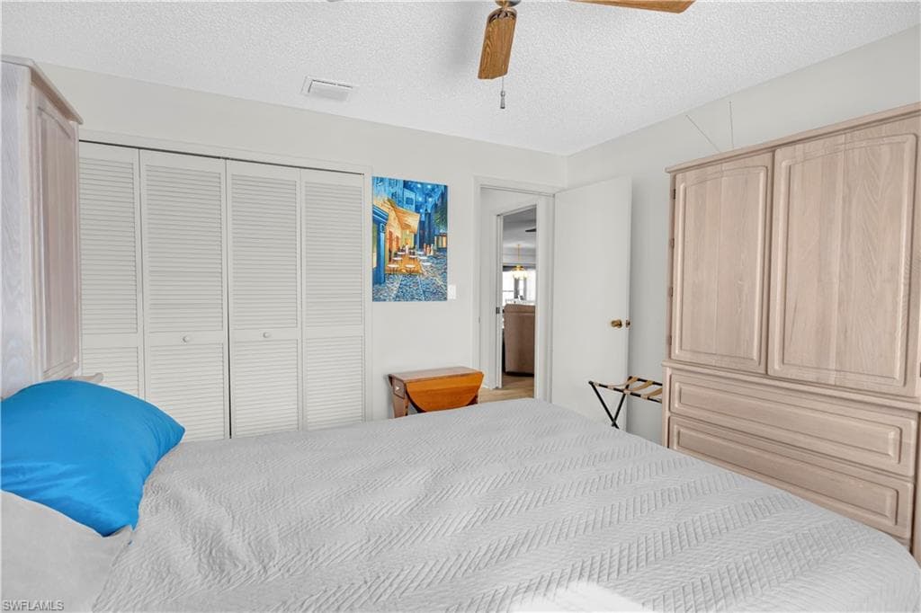 1251 Broadwater DR, FORT MYERS FL 33919-29